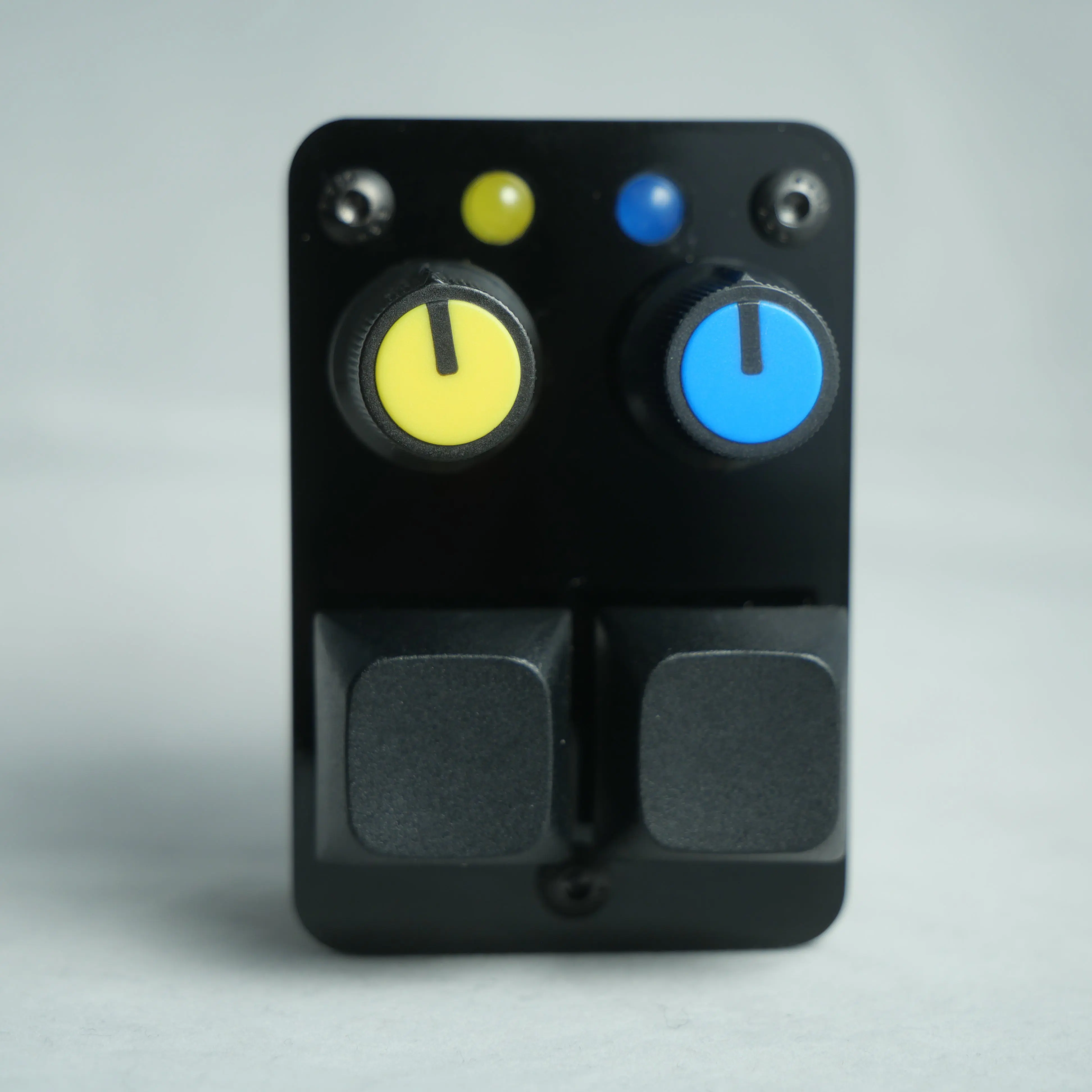 rightHandMidi programmable MIDI controller